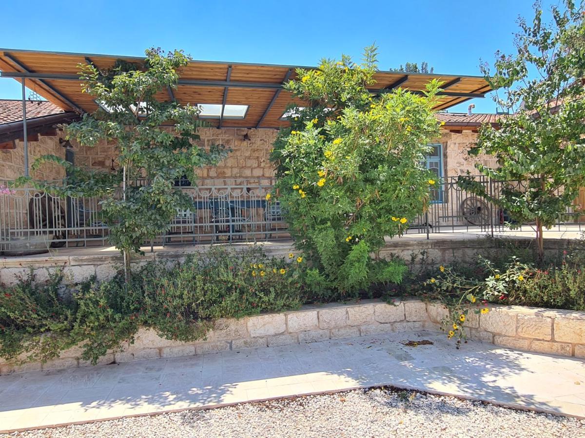 צימר חצר שמואלי - יחידת אירוח זוגית במושב אילניה Esterno foto