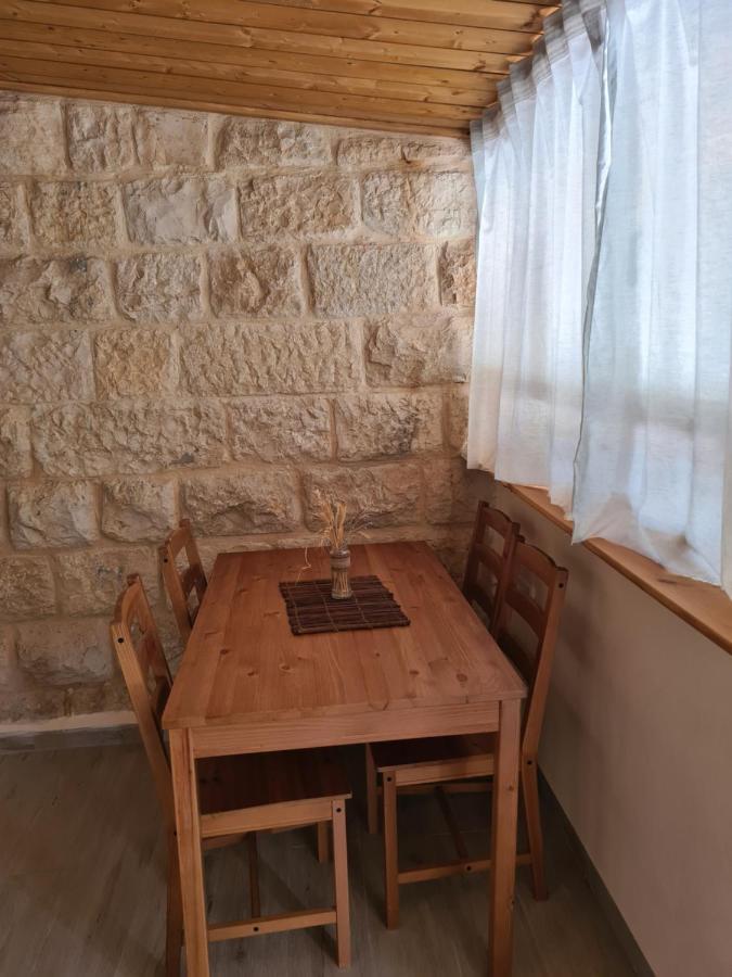 צימר חצר שמואלי - יחידת אירוח זוגית במושב אילניה Esterno foto